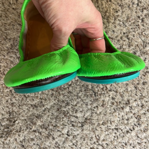 Galactic Green Tieks - Picture 3 of 5